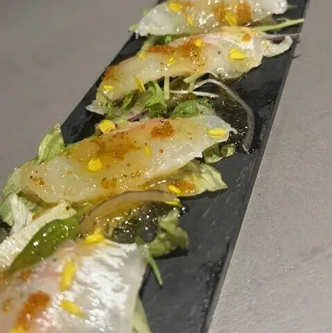 Sea bream carpaccio (half portion)
