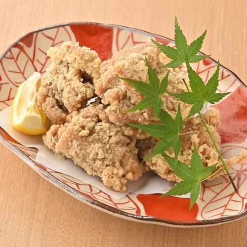 秘伝仕込みの地鶏唐揚げ
