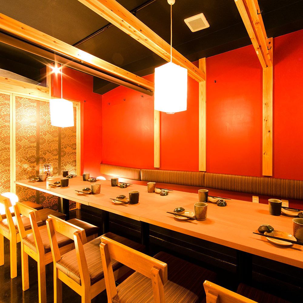 扉付きの落ち着いた個室をご用意！