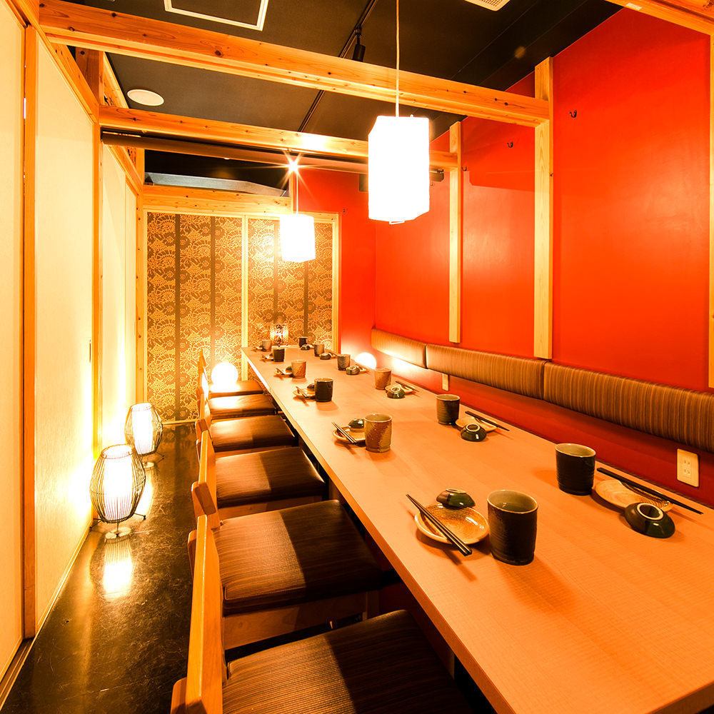 扉付きの落ち着いた個室をご用意！