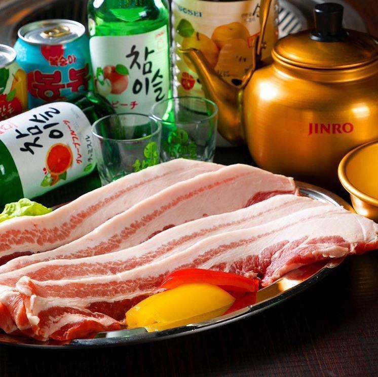 [从四条乌丸站步行5分钟]正宗韩国风味的五花肉和nakkobse