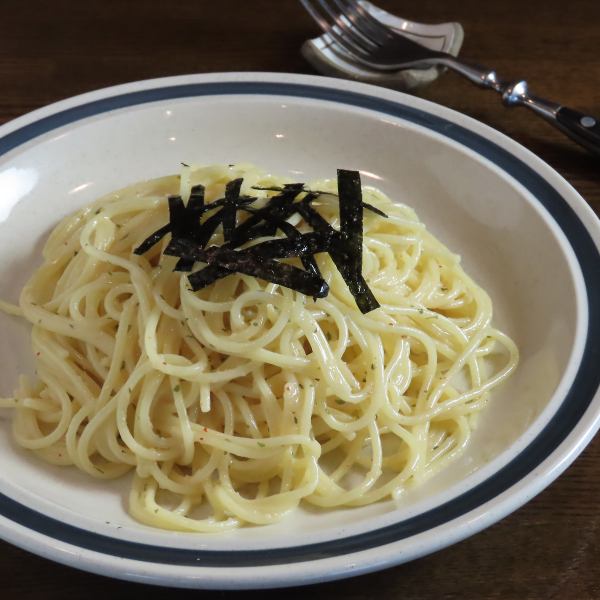 【ちょっと小腹が空いたら♪】明太子バターのスパゲッティ