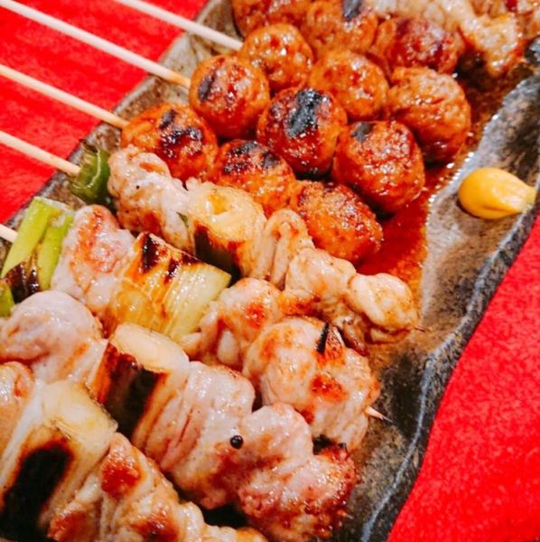 Includes yakitori, fried chicken, 2 dishes of your choice, and a drink bar! Family plan with 8 dishes for 3,000 yen Recommended for families with children♪