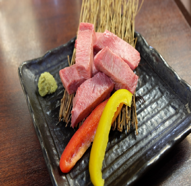 希少部位をリーズナブルにご提供！数量限定　売切れ御免の特選厚切りタン