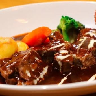 牛たんシチュー