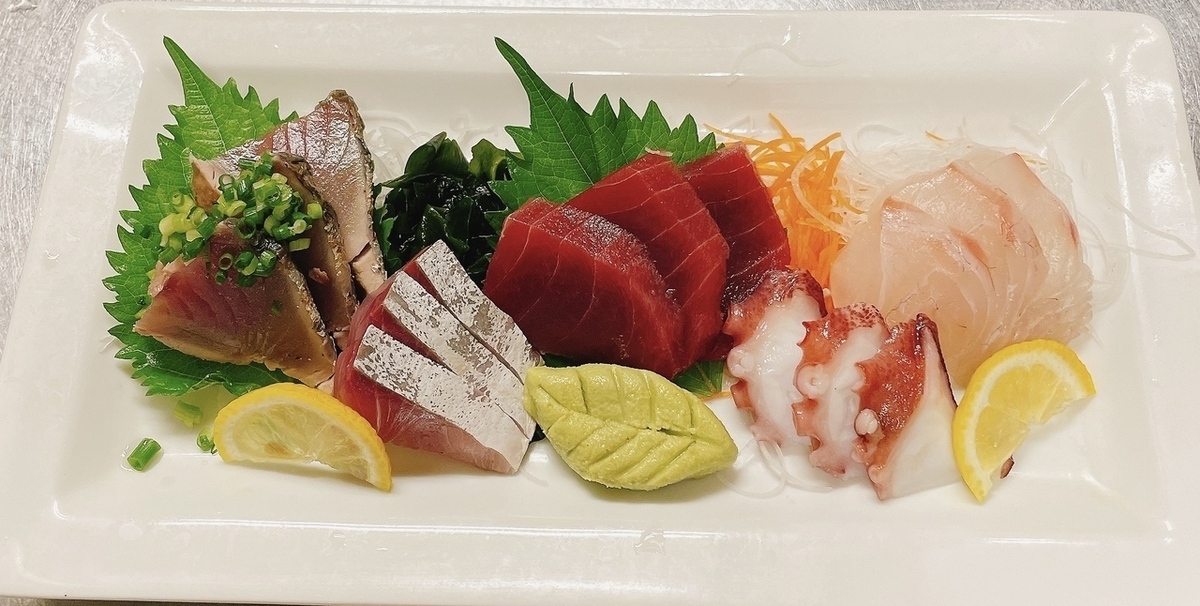 前日までの予約特典としてお通しをお刺身に変更できます♪