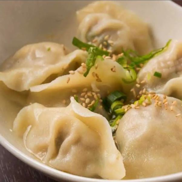 国産食材使用のこだわり自家製餃子！