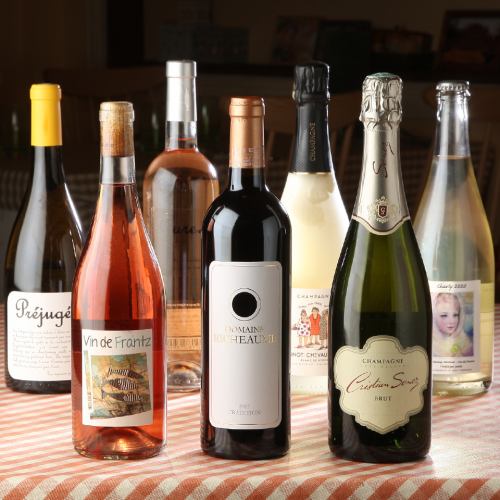 南フランスの多種のワイン