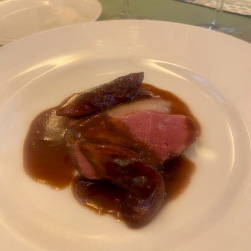 非常感谢您上周来访🇫🇷

Nagachan 主厨在 30 多岁时悄悄地庆祝了他的最后一个生日😂👨🏼‍🍳感谢所有记得他并向他发送祝贺和礼物的顾客🥹

10年前，当我，厨师的妻子，住在京都时，我在我最喜欢的小酒馆 Toroke 结识的一位酒友来到了 Olivier。西田主厨也热情招待了我，我觉得那是我第一次发现法国葡萄酒和美食的乐趣。
我们虽然职业不同、年龄不同，但都热爱美酒和美食，因此成为了好朋友，并再次相见。奥利维尔用关西方言讲话，音量大到他根本无法说话。这是充满深切喜悦的一天。有点吵，有点烦人。
非常感谢远方的你❣️
我会再次访问京都！

🍷我们还可以提供适合搭配葡萄酒的套餐，请随时联系我们。

由于 19 日和 20 日是每月的第三个星期二，因此我们将休息两天。
厨师的东京之旅🗼与他在法国时的老厨师们相聚🗼
21日之后将没有空位。
期待您的预约与光临😊

*•.•*•.•*•.•*•.•*•.•*•.•*•.•*•.•*•.•*•.•*•.•*

如需在线预订，请访问个人资料页面主页，
或点击这里⬇︎⬇︎⬇︎

https://resutaurant-olivier.owst.jp/

Restaurant Olivier
餐厅和咖啡厅

群马县高崎市福岛町726-7
027-388-0227
[营业时间]
11:30-14:30(14:00L.O)
18:30-22:00(21:00L.O)
[关闭]
每个星期三、每月第一个和第三个星期二

#restaurantolivier
#奥利维尔餐厅
#奥利维尔
#高崎法语
#炙烤赤城牛肉塔塔
# 加入盛大菜单
#银光
#鸭子和无花果
#玉米烩饭
#儿子的第三次暑假