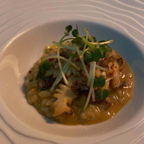 올해도 토말 팜의 옥수수가 시작되었습니다 🌽🌽🌽
@tomarufarm
올리비에에서는 냉정 수프, 생선과 함께 베니어로 만들거나 리조또에 얹거나 다양한 요리에 사용하고 있습니다 😌

🍑 혼자서 먹고 싶은 여름 디저트, 복숭아 멜바도 시작되었습니다 ~ 🍑
여름 올리비에 즐기세요 🍽️🌻🌻🌻

삼연휴의 19일~21일 아직도 자리가 있으므로, 예약 내점 기다리고 있습니다😊

🌻 8 월은 평소처럼 영업입니다!
오봉의 기간은 혼잡이 예상되므로 빠른 예약을 추천합니다 🇫🇷

*•.•*•.•*•.•*•.•*•.•*•.•*•.•*•.•*•.•*•.•*•.•*

인터넷 예약은 프로필보기 홈페이지,
또는 여기에서 부디 ⬇︎⬇︎⬇︎

https://resutaurant-olivier.owst.jp/

Restaurant Olivier
레스토랑 올리비에

군마현 다카사키시 후쿠시마초 726-7
027-388-0227
【영업 시간】
11:30-14:30(14:00L.O)
18:30-22:00(21:00L.O)
【정기 휴일】
매주 수요일, 제1. 제3 화요일

#restaurantolivier
#레스토랑올리비에
#올리비에
#다카사키프렌치
#다카사키
#군마프렌치
#여름프렌치
#특별 코스도 받고 있습니다
#내점 감사합니다