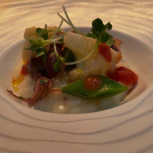 2월에도 내점 감사합니다 🇫🇷
미모사도 피기 시작하고 조금씩 봄 같은 재료로되어 있습니다.
반딧불 오징어와 봄 야채의 리조토는 꼭 먹고 싶은 일품입니다!

지난주는 도보 1시간 이상이나 걸쳐 내점해 주신 고객.부야 베이스와 남부 부스 cassis의 로제 와인을 드셨습니다.
점심부터 좋구나~라고 우리 부부가 부러워지는 먹고 듬뿍.
무사히 집까지 도착했습니까?
고마워요 😌

부야베이스 세계대회에 출전할 때, 많은 고객으로부터 응원의 말씀을 주셔서 감사합니다 🥹✨

남부 요리의 최강 콤비로 목표는 우승뿐입니다 💪🏆🇯🇵!

3월은 정기 휴일을 포함해 1주일 영업을 휴가하겠습니다.
불편을 끼쳐 드려 죄송합니다.
※저희 가게는 다카사키 시민 상품권 이용하실 수 있습니다😌🎫

*•.•*•.•*•.•*•.•*•.•*•.•*•.•*•.•*•.•*•.•*•.•*

인터넷 예약은 프로필보기 홈페이지,
또는 여기에서 부디 ⬇︎⬇︎⬇︎

https://resutaurant-olivier.owst.jp/

Restaurant Olivier
레스토랑 올리비에

군마현 다카사키시 후쿠시마초 726-7
027-388-0227
【영업 시간】
11:30-14:30(14:00L.O)
18:30-22:00(21:00L.O)
【정기 휴일】
매주 수요일, 제1. 제3 화요일

#restaurantolivier
#레스토랑올리비에
#반딧불 오징어
#cassis로제와인
#부이야