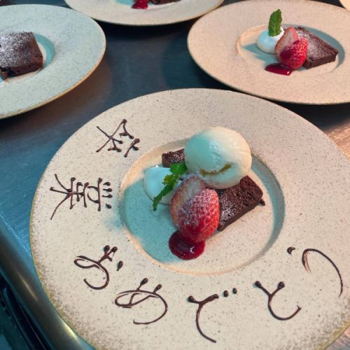 ご卒業ご入学、おめでとうございます✨
親子3世代で賑やかな店内、
新生活のお祝い等でのご利用もありがとうございます。

今週末はまだお席ご用意できます🌿
今週の雨風でミモザの花が落ちてしまいましたが、テラス席は個室空間になるので好評です🍋今の季節おすすめですので、お気軽にお声掛けください😊

@234.kikukawa 
寺岡シェフ×狩野シェフ
凱旋コラボコース
続々とご予約いただきありがとうございます✨
26日、夜の部満席🈵となりました。
25日ランチの部、ディナーの部
又は26日ランチの部で
ご検討中の方はお早めのご予約おすすめ致します🙏
この二日間はこちらのコースのみの営業となります。

今月は次男の園行事の関係で不規則なお休みをいただきます。
ご迷惑をおかけしますがよろしくお願いします🙇‍♂️🙇🏻‍♀️

*•.•*•.•*•.•*•.•*•.•*•.•*•.•*•.•*•.•*•.•*•.•*

ネット予約はプロフィール覧のホームページ、
又はこちらからどうぞ⬇︎⬇︎⬇︎

https://resutaurant-olivier.owst.jp/

Restaurant Olivier
レストラン　オリヴィエ

群馬県高崎市福島町726-7
027-388-0227 
【営業時間】
11:30-14:30（14:00L.O） 
18:30-22:00（21:00L.O）
【定休日】
毎週水曜日、第1.第3火曜日

#restaurantolivier 
#レストランオリヴィエ 
#オリヴィエ 
#世界大会お祝いのお言葉
#皆さんありがとうございます