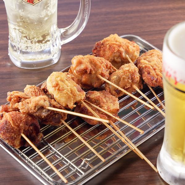 【アツアツを頬張る幸せ！名物の唐揚げとチーズが勢ぞろい♪】揚げもん各種