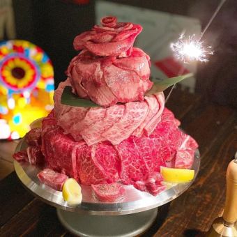サプライズに★肉ケーキ　4400円～