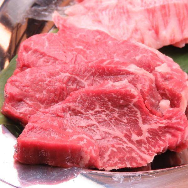 Overwhelming cost performance!Try our carefully selected Kuroge Wagyu beef!