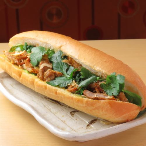 香ばしさ満点のバインミー