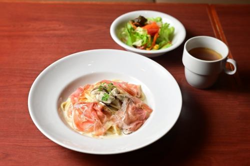 おひとりランチは1199円(税込)～ご用意しております♪