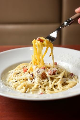 【ちょっと贅沢な特別パスタ】トリュフカルボナーラ