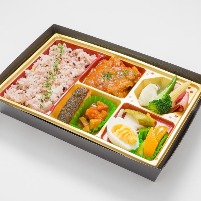 Bontiger bento (garnishes vary depending on the day)