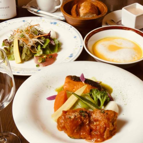 【土日ランチについて】
土日祝日のランチメニューについて多く問い合わせをいただいているので、改めてお知らせします📢
BonTiggerランチ2000円(税込)とフレンチランチ3200円(税込)は平日同様、土日祝日もご提供しています。その他、アラカルトご注文も承ります🍽️

詳しくはコチラ↓
https://bontigger.owst.jp/

#週末ランチ #浦和 #ビストロ #フレンチランチ #ビストロ #大衆食堂 #フレンチ居酒屋 #BonTigger #ボンティガー #浦和駅東口 #コースランチ #コース2000円以下
