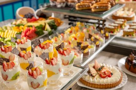 Enjoy as many original sweets created by the hotel's pastry chef as you like in May! - Sakurajima Dessert Buffet!