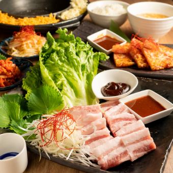 3 hours all-you-can-drink included ★ 6 dishes total Limited time offer! Tasty bossam, spicy bibim noodles and other Korean dishes for 3,500 yen