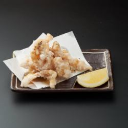 鶏皮揚げ（塩、レモンペッパー、甘ダレ）