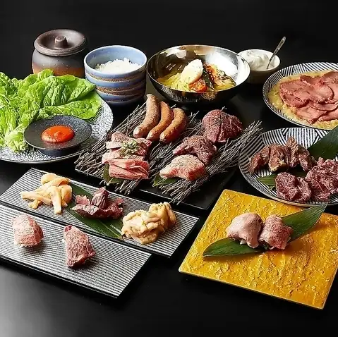 土日祝はお昼の12時より営業しております♪