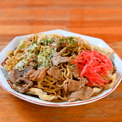 あつあつ出来立てが絶品♪もつ入り焼きそば