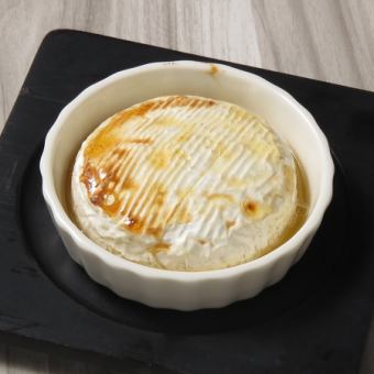 Honey-baked Camembert