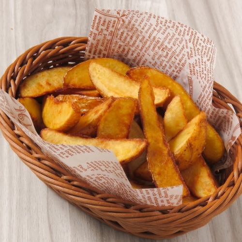 French fries (Cajun/herb/sotto) / Spanish cured ham and dried figs