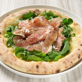 Prosciutto and arugula / 4 kinds of cheese