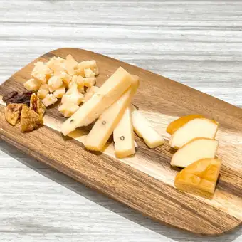 Chichibu's Bounty Cheese Platter (3 types) / Aged Cheese Platter (3 types)