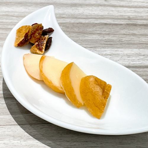 Smoked Scamorza (Pasta Filata) / [Limited Quantity] Chichibu Hard