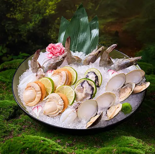 什錦海鮮配牛奶蛤蜊