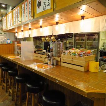We also have counter seats! It is also recommended for those who want to have a date with a loved one or enjoy alone, and those who eat and drink quickly ♪ Please drop in when you come to the Yanagibashi area.All the employees are waiting for you to cook delicious food!