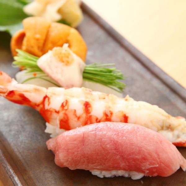 An omakase course made with fresh ingredients.We will provide according to your budget.