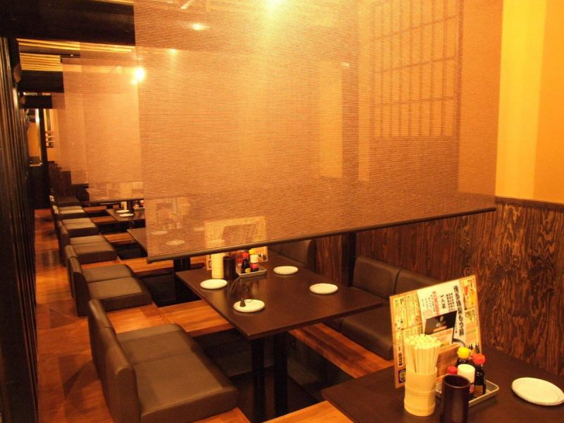 Private room seats partitioned by blinds are popular ◎ It can be used from a small number of people to a large number of people in a private space ♪