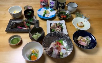 【昼の部】昼の会席コース　全8品 11000円(税込) ※3日前までに要予約