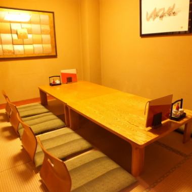 It is a tatami room that is perfect for banquets.