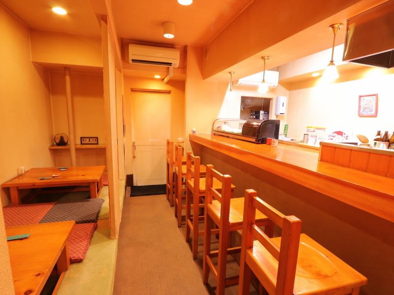 A well-maintained and beautiful counter with a strong presence is OK for up to 5 people! Enjoy a meal while enjoying a talk with a friendly general ★ Special sightseeing, such as talks about sightseeing, backstory of Beppu, hobbies etc. It may be good for customers to consult about the destination of tomorrow ♪