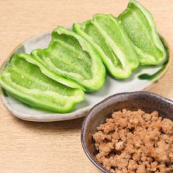 Crispy green peppers with meat and miso