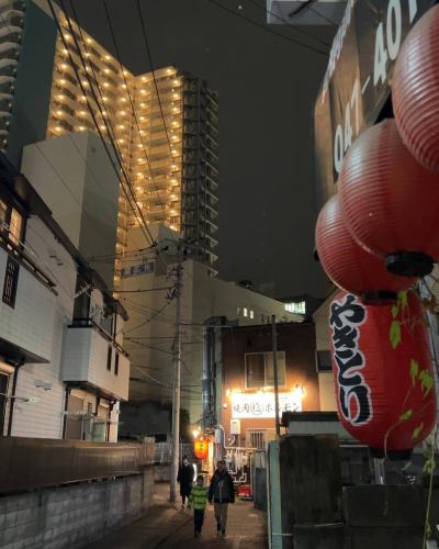 寒い😨
朝からの冷たい雨は止んだ船橋
週の真ん中水曜日
お互い元気に頑張りましょう ！！
「今日も笑顔でお待ちしてます😃」 この言葉に想いを込めて 
Thank You So Much

#鶏ふじ  #白レバー #船橋グルメ　#船橋駅　#京成  #焼き鳥　#居酒屋  #サザン #桑田佳祐　 #ハーレー  #smile