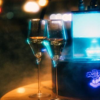 【飲み放題】2000円でドリンク飲み放題！+500円で飲み放題グレードアップ!