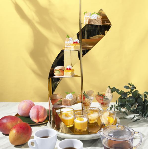 [Lunch Only] Lunch with Afternoon Tea featuring a "Seasonal Fruit Tasting" and a "5-Type Dim Sum Tasting"