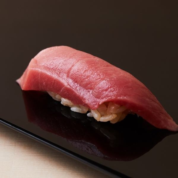 [Recommended sushi: Oma's bluefin tuna sushi]