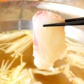 【8道菜品2小時無限暢飲】鯛魚涮鍋【含稅5,500日圓】套餐