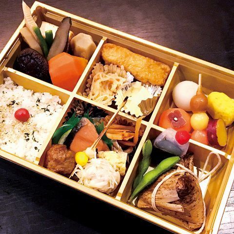 我們提供各種各樣的午餐盒。我們在一個訂單中接受20,000日元或以上。