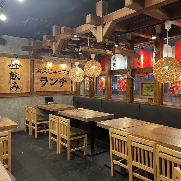 少人数のご利用にも◎飲み放題プランは1,650(税込)1,815円、旅の隙間時間にぴったり！ちょい飲み・二軒目・地元グルメ巡りの休憩がてらにも最適。お料理もシェアしやすいボリューム感で大満足間違いなし♪