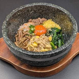 石烤拌饭配鸡蛋